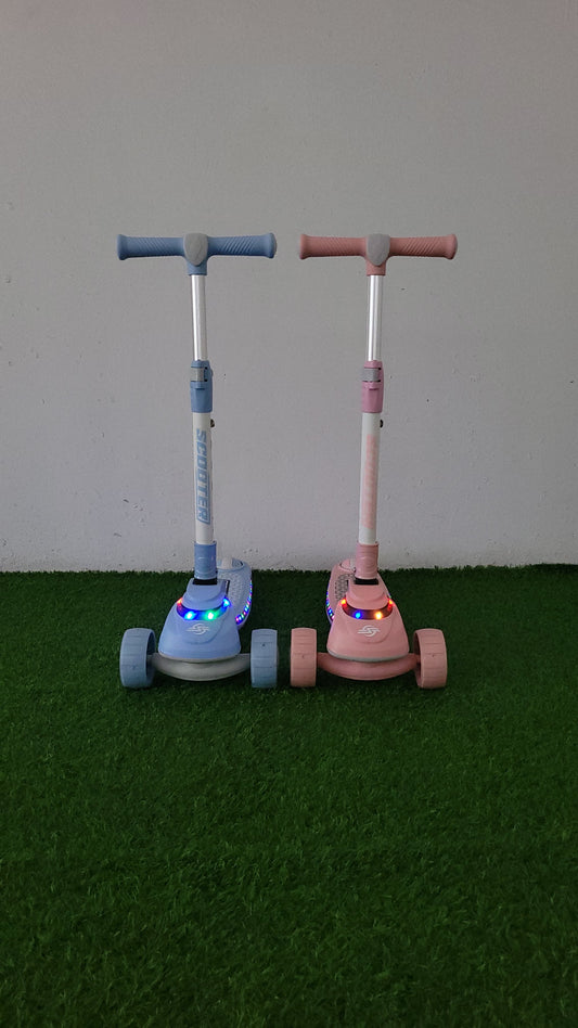 SCOOTER ROBOT